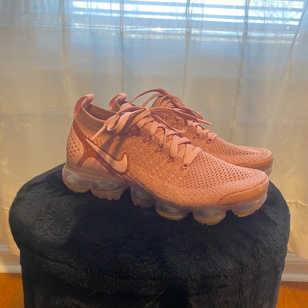 Women’s pink Nike sneakers